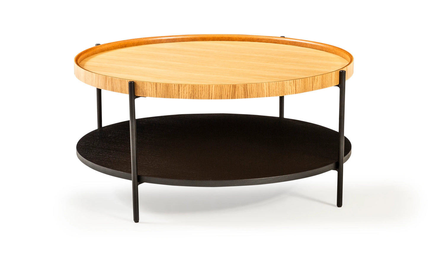 Harmonia koleksiyonu - Meşe tablalı, siyah meşe raflı, siyah metal ayaklı yuvarlak orta sehpa