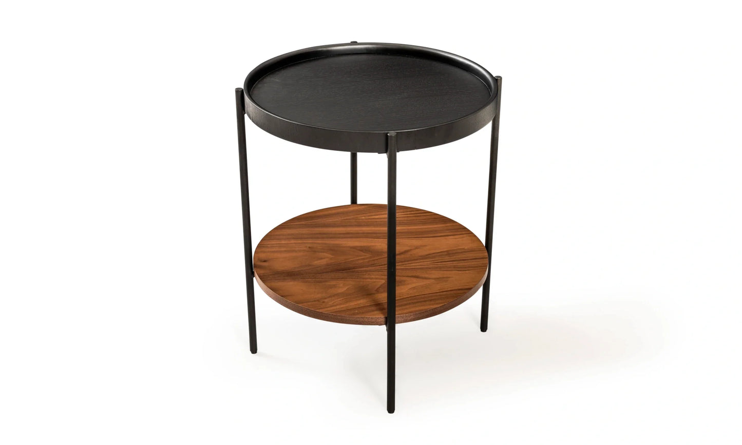 Harmonia koleksiyonu - Siyah meşe tablalı, ceviz raflı, siyah metal ayaklı yuvarlak yan sehpa