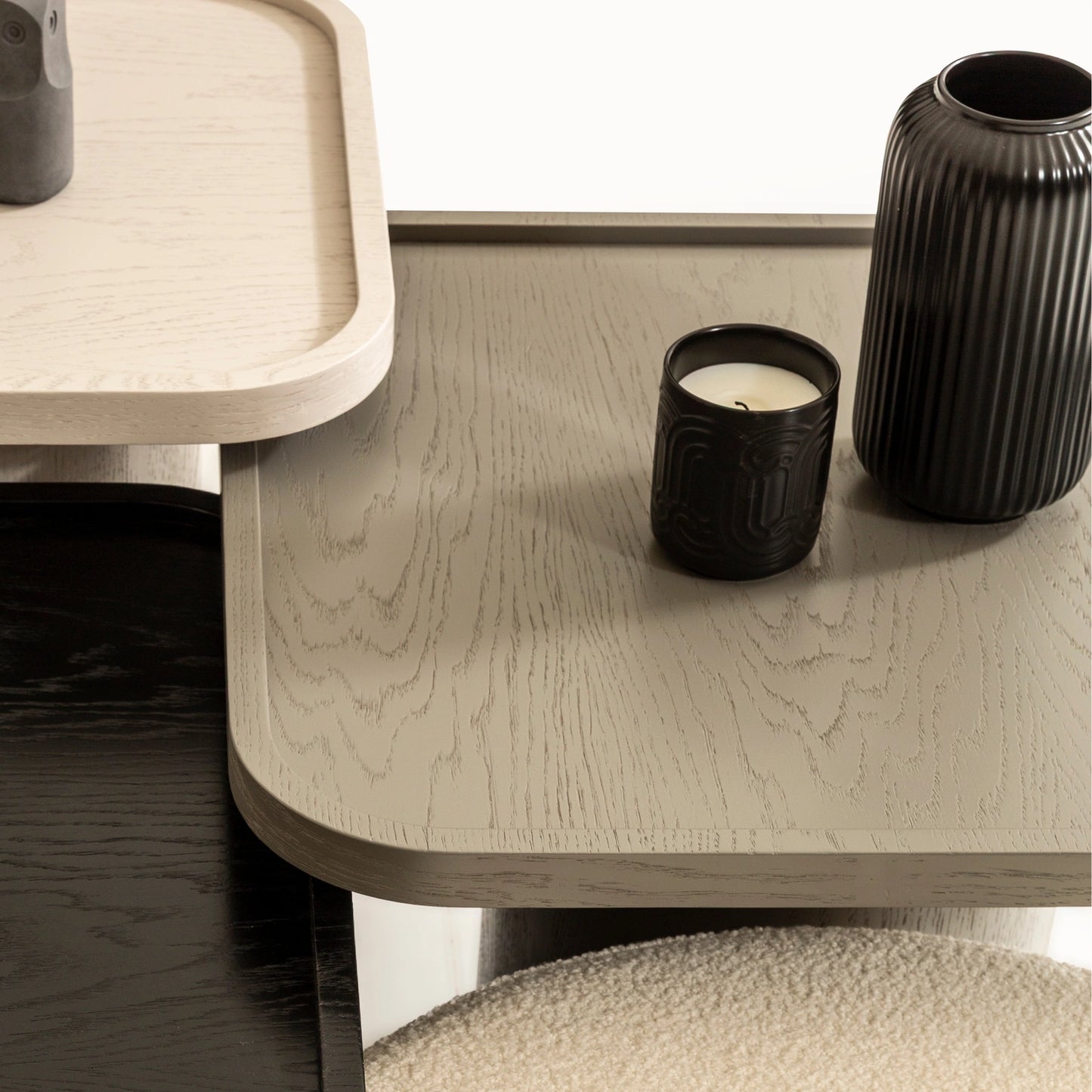 Kuvars koleksiyonu - Antrasit meşe tabla ve ayaklı kare 60 cm orta sehpa