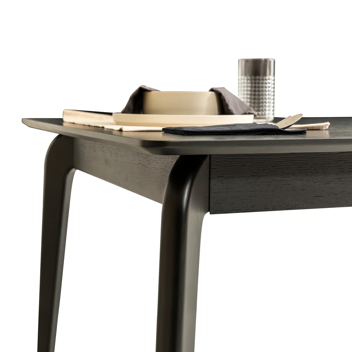 Morienn koleksiyonu - Siyah meşe tabla ve masif ayaklı dikdörtgen yemek masası