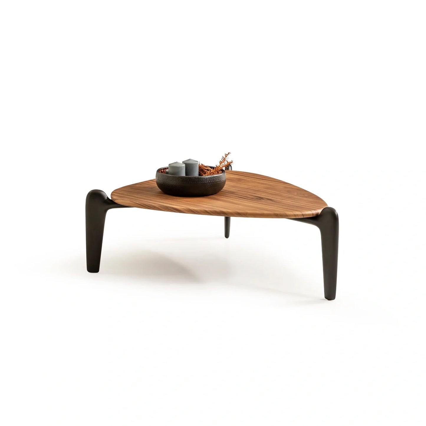 Pena koleksiyonu - Ceviz tabla ve siyah polyester ayaklı yuvarlatılmış üçgen 116 cm orta sehpa