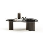 Vista koleksiyonu - Siyah füzyon cam tabla ve siyah meşe kaplama ayaklı yuvarlatılmış üçgen orta sehpa